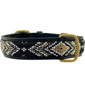 Kampuni Halsbånd Kwa Uwepo